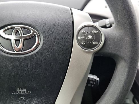 Used 2015 Toyota Prius Three image 16