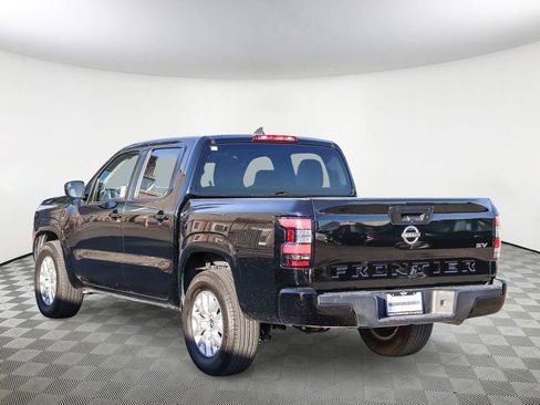 Used 2023 Nissan Frontier SV image 6