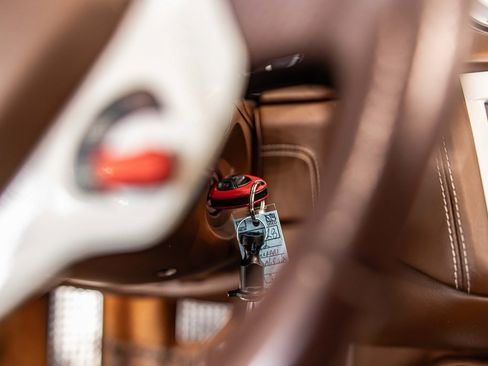 Used 2012 Ferrari California image 25