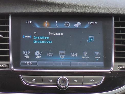 Used 2021 Buick Encore Preferred image 19