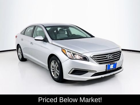 Used 2016 Hyundai Sonata SE FWD image 1