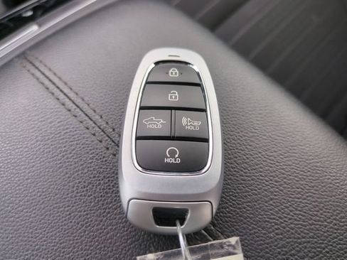 Used 2023 Hyundai Santa Cruz SEL Premium w/ Cargo Package AWD/4WD image 35