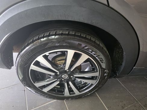 Used 2020 Nissan Kicks SV FWD image 40