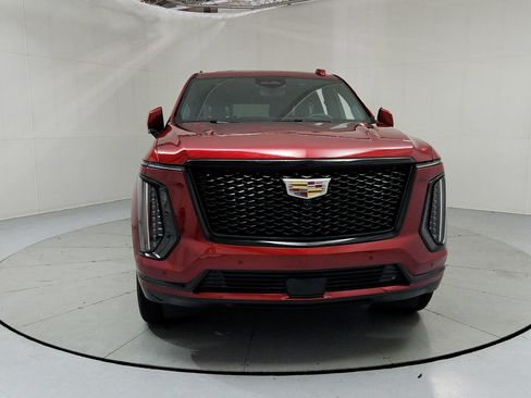 Certified 2025 Cadillac Escalade ESV Sport Platinum AWD/4WD image 8