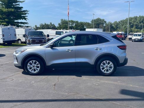 Used 2023 Ford Escape Active AWD/4WD image 2