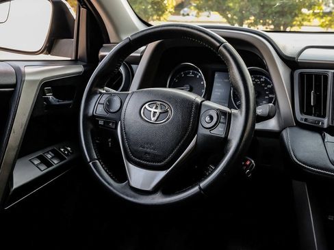 Used 2016 Toyota RAV4 XLE FWD image 23