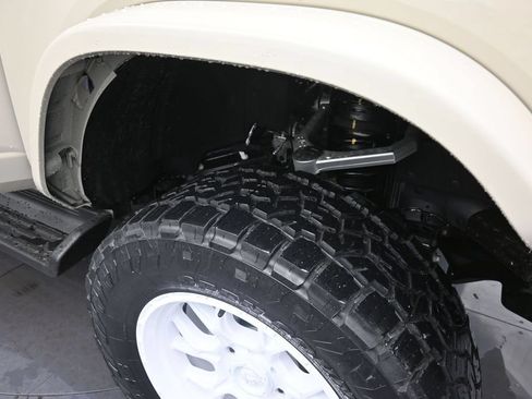 New 2026 Ford Bronco Heritage Edition AWD/4WD image 25
