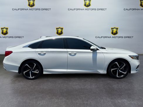 Used 2018 Honda Accord Sport image 6