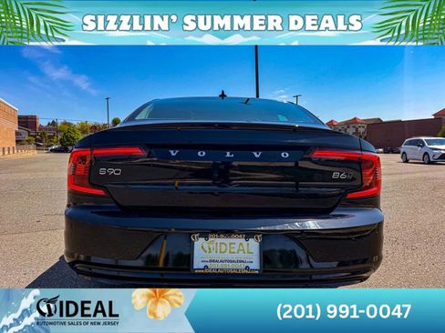 Used 2022 Volvo S90 B6 Momentum AWD/4WD image 7