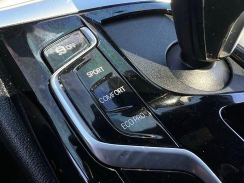 Used 2021 BMW 530i w/ Convenience Package image 52