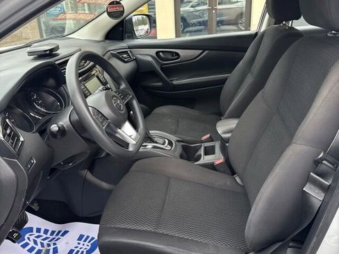 Used 2021 Nissan Rogue Sport S image 10