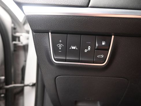 Used 2019 Kia Stinger GT2 AWD/4WD image 39