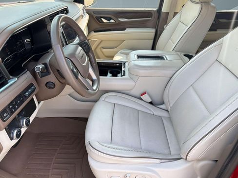 Used 2022 GMC Yukon Denali RWD image 5