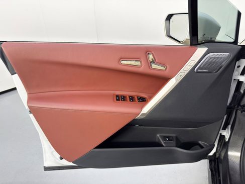 Used 2023 BMW iX M60 w/ Executive Package image 46