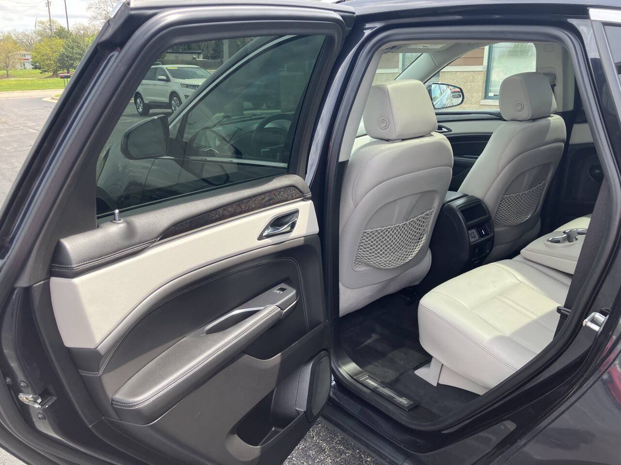 Used 2016 Cadillac SRX Luxury w/ Driver Awareness Package AWD/4WD image 20