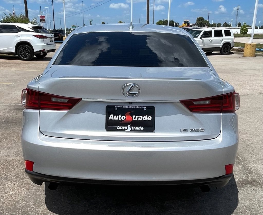 Used 2014 Lexus IS 250 w/ F-Sport Package RWD image 9