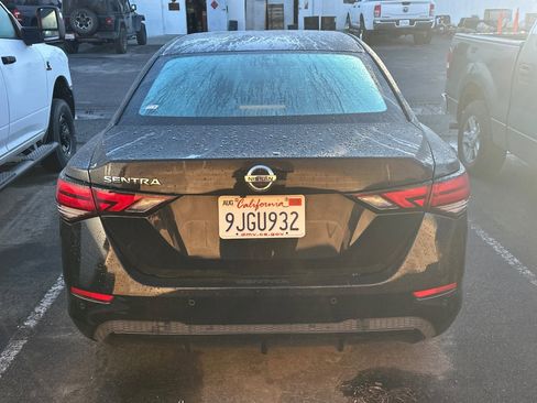Used 2023 Nissan Sentra S image 4