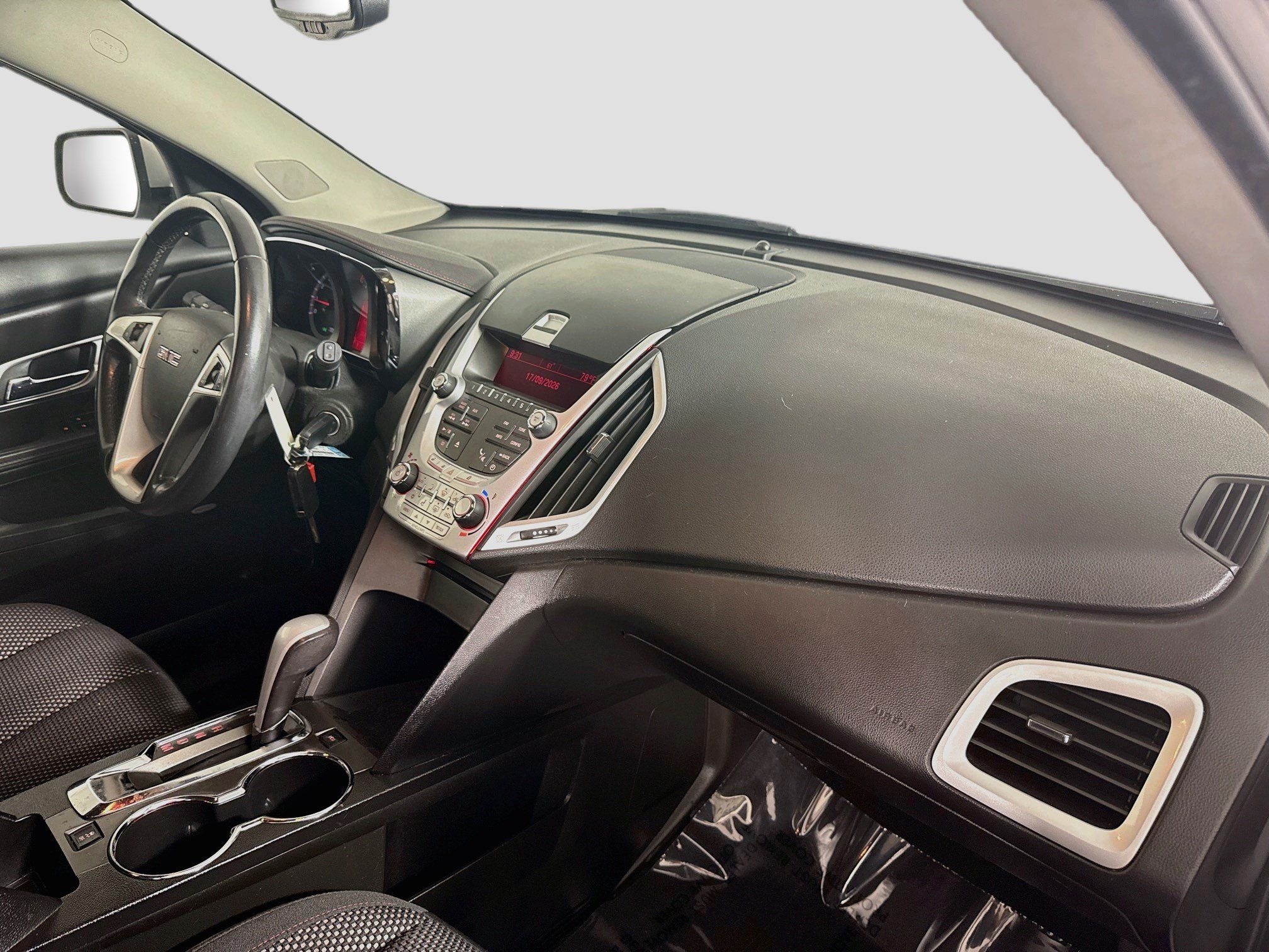 Used 2011 GMC Terrain SLE FWD image 29