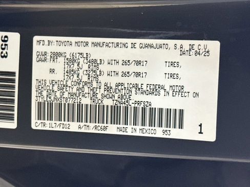 Used 2025 Toyota Tacoma TRD Off-Road AWD/4WD image 36