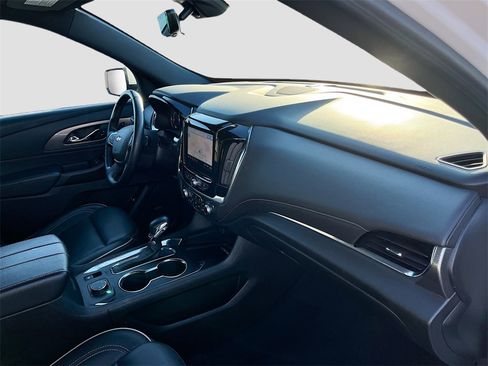 Used 2023 Chevrolet Traverse Premier w/ LPO, Floor Liner Package image 31