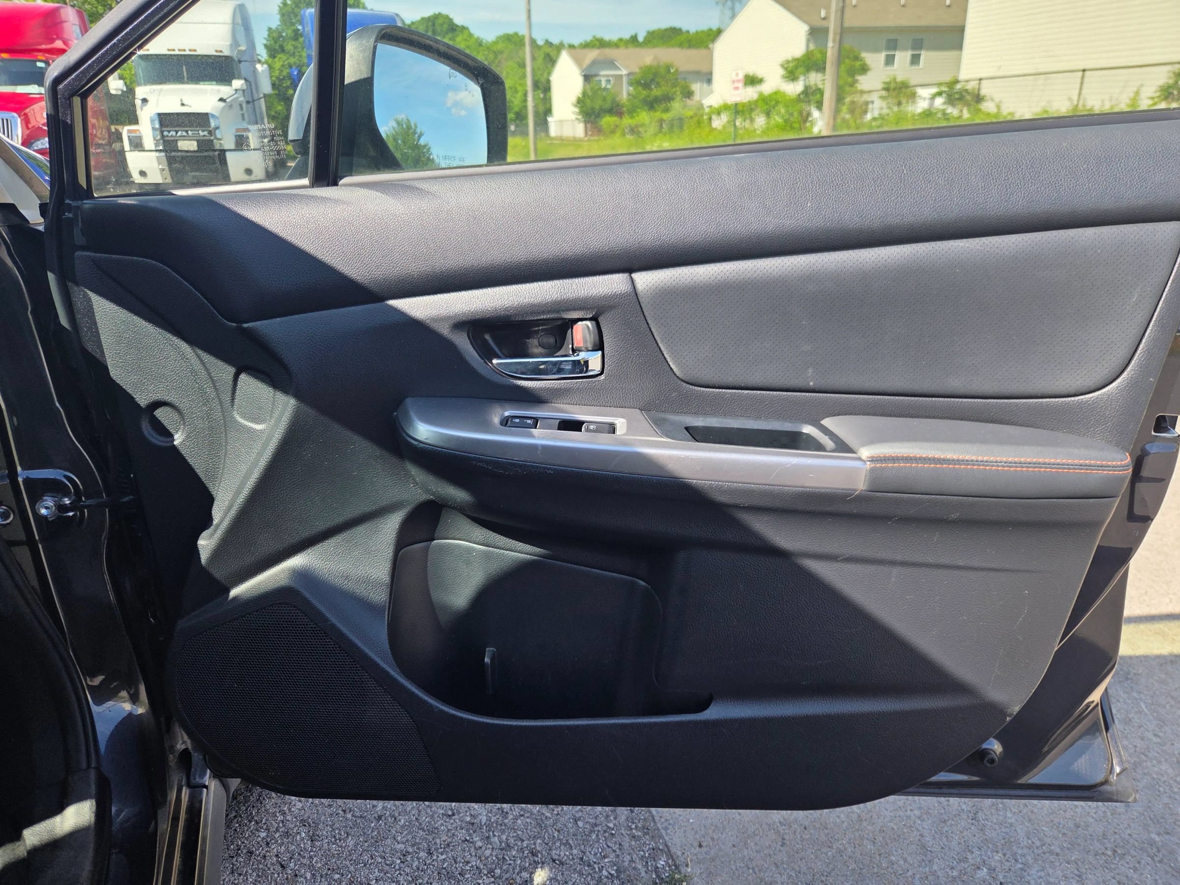 Used 2016 Subaru Crosstrek 2.0i Limited AWD/4WD image 18