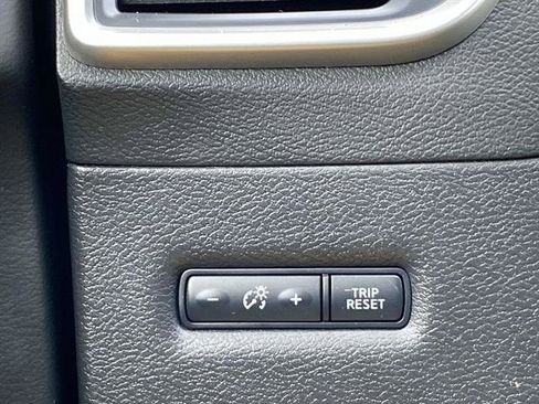 Used 2018 Nissan Murano SV image 30