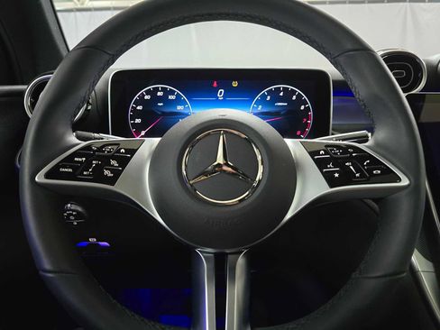 Used 2026 Mercedes-Benz GLC 300 4MATIC image 26