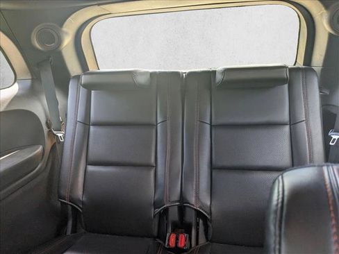 Used 2023 Dodge Durango GT RWD image 17