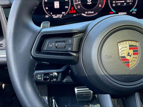 Used 2024 Porsche Cayenne S AWD/4WD image 11