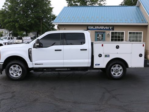 Used 2025 Ford F250 XLT w/ FX4 Off-Road Package AWD/4WD image 2