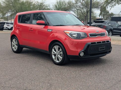 Used 2016 Kia Soul + image 33