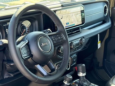New 2026 Jeep Gladiator Sport AWD/4WD image 19