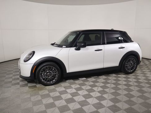 New 2026 MINI Cooper 4-Door Hardtop image 8