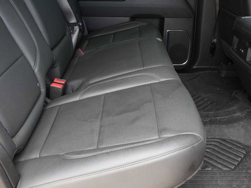 Used 2024 Chevrolet Silverado 1500 LT Trail Boss w/ Convenience Package II AWD/4WD image 25