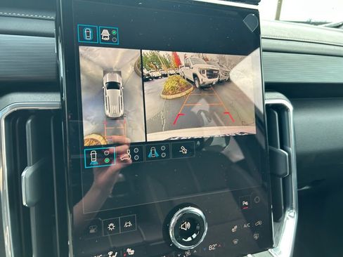 New 2026 GMC Acadia Elevation image 19