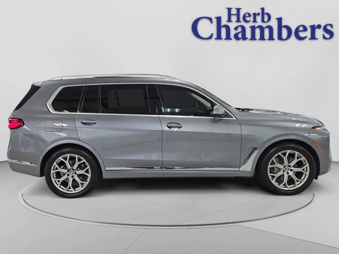 Used 2023 BMW X7 xDrive40i AWD/4WD image 11