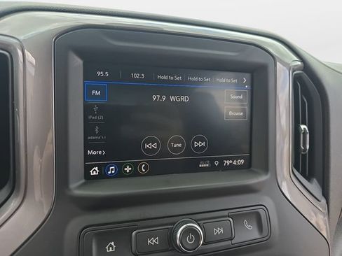 Used 2021 Chevrolet Silverado 1500 Custom w/ Safety Confidence Package AWD/4WD image 25