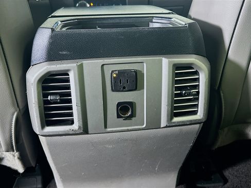 Used 2016 Ford F150 Lariat RWD image 28