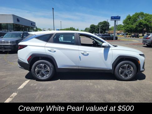 New 2026 Hyundai Tucson Blue SE AWD/4WD image 2
