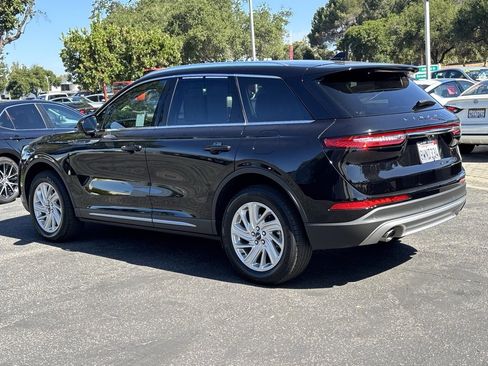 Used 2021 Lincoln Corsair FWD w/ Convenience Package image 8