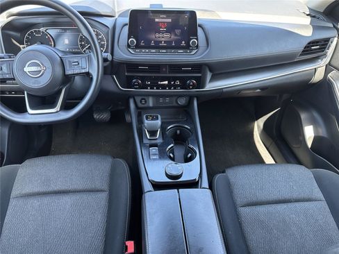 Used 2024 Nissan Rogue SV AWD/4WD image 15
