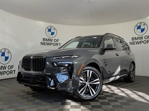 New 2026 BMW X7 xDrive40i w/ M Sport Package AWD/4WD image 1