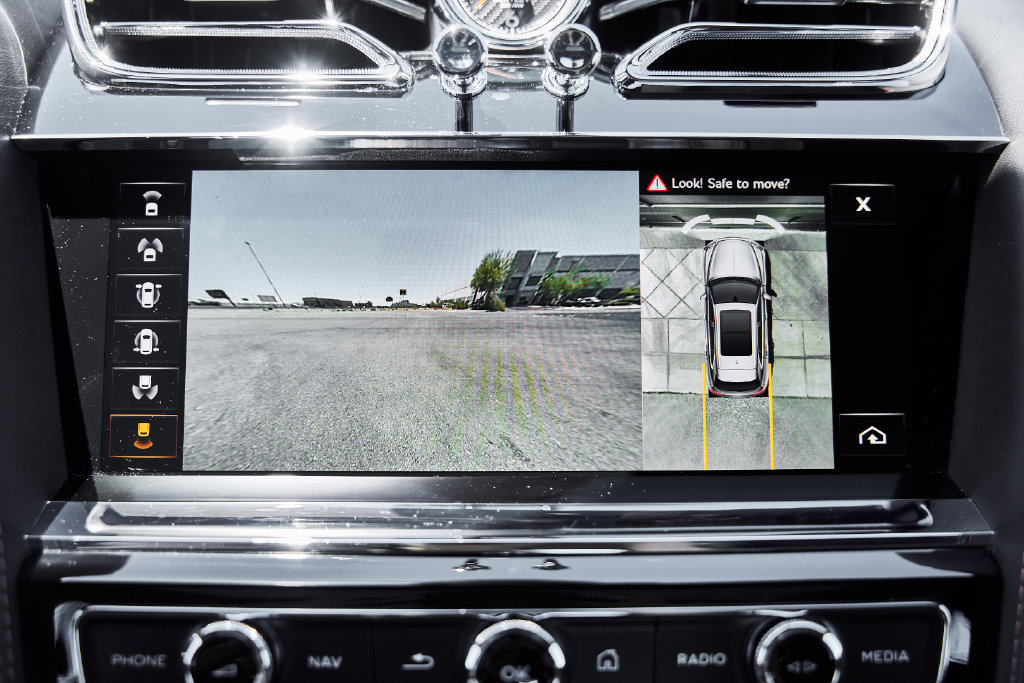 Used 2021 Bentley Bentayga AWD/4WD image 76