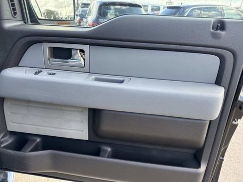 Used 2011 Ford F150 XLT w/ XLT Chrome Pkg image 12