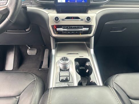 Certified 2023 Ford Explorer XLT w/ Equipment Group 202A image 21