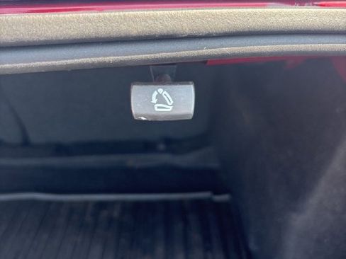 Used 2020 Chevrolet Malibu LT image 26