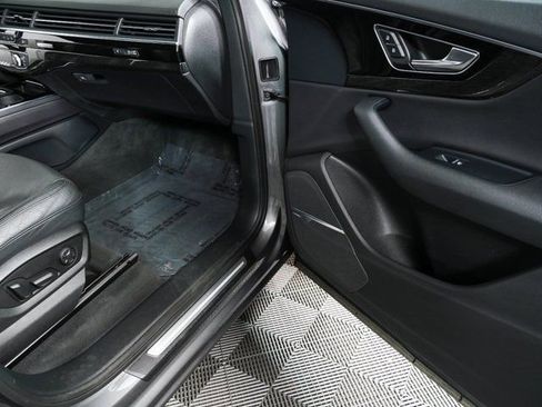 Used 2017 Audi Q7 3.0T Premium Plus image 25