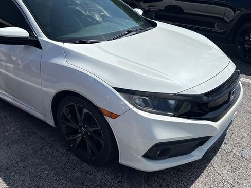 Used 2019 Honda Civic Sport image 2