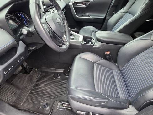 Used 2020 Toyota RAV4 XSE AWD/4WD image 6