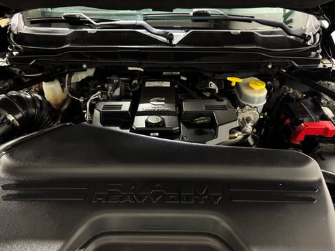 Used 2020 RAM 3500 Tradesman w/ Chrome Appearance Group image 55